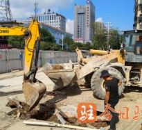 操屄啊啊啊啊真舒服高温下的坚守｜道路建设者用汗水铺就畅通路